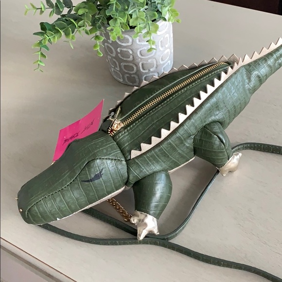 Betsey Johnson Handbags - NWT Betsey Johnson Later Gator Crossbody Purse